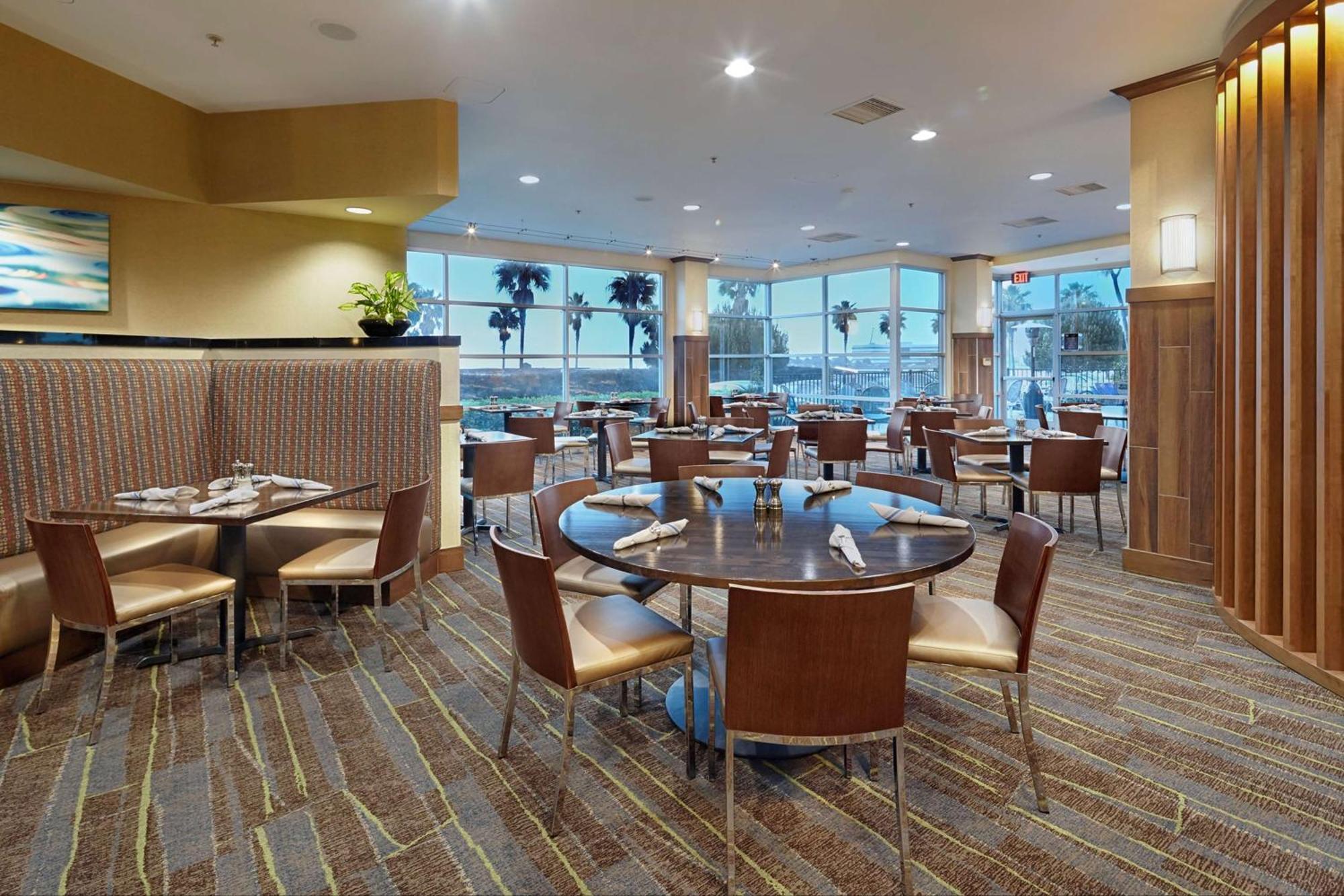 Doubletree By Hilton San Francisco Airport North Bayfront Hotel Brisbane Eksteriør billede